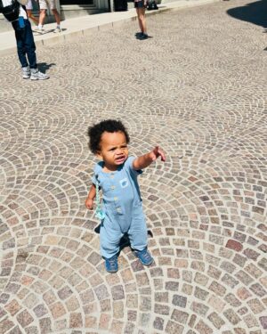 Jivanta Roberts Instagram - Happy Mother’s Day to all the mothers out there straight 👏🏾 gettin 👏🏾 it 👏🏾 done👏🏾 💐🌺 Bev hills with my main man, numero uno! Mommy Loves you ❤️ special thanks to my whole village, & my mommy & pops for all of your love & support. 

👗 @wildflowerboutiqueys  dripppped 😬