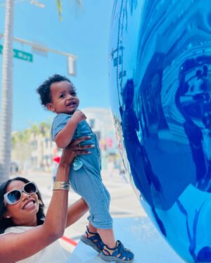 Jivanta Roberts Instagram - Happy Mother’s Day to all the mothers out there straight 👏🏾 gettin 👏🏾 it 👏🏾 done👏🏾 💐🌺 Bev hills with my main man, numero uno! Mommy Loves you ❤️ special thanks to my whole village, & my mommy & pops for all of your love & support. 

👗 @wildflowerboutiqueys  dripppped 😬