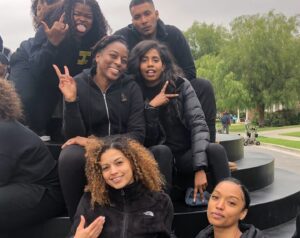 Jivanta Roberts Instagram - @toyaweb R.I.P Toya!! 🕊️😩 I’ll never be able to Perform & look over at you on the opposite side of me again, never run into you at a rehearsal not knowing each other booked the same gig saying” Girl what you doing here!?” & then falling out laughing ! And never again cross di stage at carnival with you. 

This month has been a hard one & this post even harder to do. We’ve performed all over the world together girl!  From the TV to DI stage! 

We were just planning our Trinidad trip, then the sad news, you were diagnosed. I pray that your family & your baby girl find peace. I’ve had so many great life Changing experiences & moments w/ you and you will forever be with me 
❤️ R.i.P 🕊️#fuckcancer