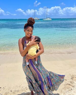 Jivanta Roberts Instagram - Blinked once and you’re almost as tall as I am 😩❤️ Swipe to see how much Love has grown!  Look at your tiny little arms and legs omg I love you so much! I remember in that picture, at that time I was so terrified, actually petrified because of the “motherhood unknown” Now I can say, I’m much more confident & I’m learning so much, growing just as you are 😭😩😩 #motherhood #youredoinggreatmomma