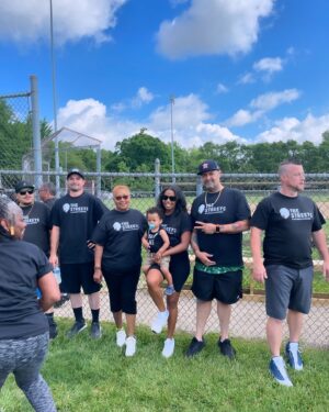 Jivanta Roberts Instagram - Donnell Land has been a BLAST! 💥 💕😊 Swipe to see how hard I go for the Streets!  Of course #thestreests won the annual kickball championship, 🏆as we should because @donnellrawlings and his #Creeks be cheatin! #bloodsweatandtears #streetz #streets 🏃🏾‍♀️ streets All daylong now i need to soak in epsom salt 😂😂😂

S/o to @earthling_llc for the video 😂