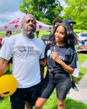 Jivanta Roberts Instagram - Donnell Land has been a BLAST! 💥 💕😊 Swipe to see how hard I go for the Streets!  Of course #thestreests won the annual kickball championship, 🏆as we should because @donnellrawlings and his #Creeks be cheatin! #bloodsweatandtears #streetz #streets 🏃🏾‍♀️ streets All daylong now i need to soak in epsom salt 😂😂😂

S/o to @earthling_llc for the video 😂