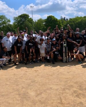 Jivanta Roberts Instagram - Donnell Land has been a BLAST! 💥 💕😊 Swipe to see how hard I go for the Streets!  Of course #thestreests won the annual kickball championship, 🏆as we should because @donnellrawlings and his #Creeks be cheatin! #bloodsweatandtears #streetz #streets 🏃🏾‍♀️ streets All daylong now i need to soak in epsom salt 😂😂😂

S/o to @earthling_llc for the video 😂
