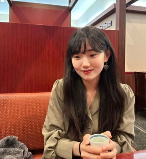 Jo Ah-young Instagram - 장어덮밥 빨리 주세요🌞

 #일본 #덴노지