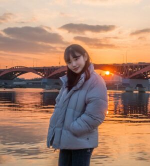 Jo Ah-young Instagram - 노을 이쁘다🌅 하니까 차라락 찍어주신 사진... 옷좀 이쁜거 입고갈껄... 금손 최고🫶