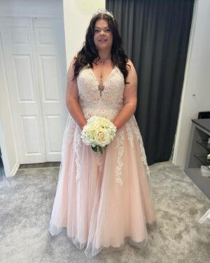 Jo Cooke Instagram - This is definitely my choice for dress of the week by @specialdayirl . Modelled by the gorgeous @victoria_elizabeth_pink #Bride #plussize #plussizebride #wedding #love #embrace #bodypositive #princess #essex #insta