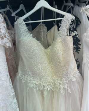 Jo Cooke Instagram - We are so excited to share that we have NEW DRESSES! After what feels like forever, our new Sonsie sample dresses have finally arrived, with a variety of styles, colours and sizes there is a dress for everyone! 

If you would like to book an appointment to come and see us please visit https://www.curvesandcouture.co.uk/ 
#newdresses #wedding #plussize #curvybride