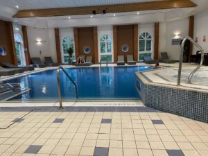 Jo Cooke Instagram - You know you’re winning when your husband wants a luxury spa break for his birthday - I’m only too happy to oblige. Happy Birthday Kevlar @thehogsbackhotelandspa #spa #birthday #husband #love #selflove #family #qualitytime #spatreatment