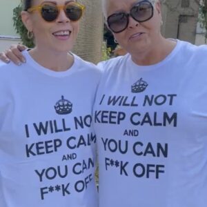 Jo Cooke Instagram - A sunny day when we wanted to be anywhere except there !! A T shirt speaks a thousand words.  @curvybrides_al #friends #thebigclean #dontmesswithus