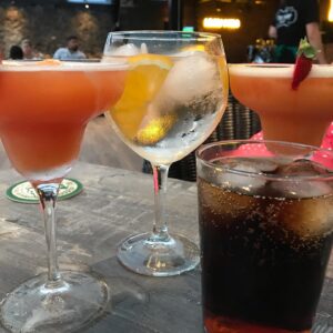 Jo Cooke Instagram - Belated Birthday drinks in Playa Blanca #family #lovelife #sun