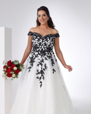 Jo Cooke Instagram - BLACK FRIDAY SPECIAL
Brand new Sonsie by Veromia stunning black/Ivory dress. Size 30 Zip back. RRP £1915. Today Online only £495 
(  £20 p&p)