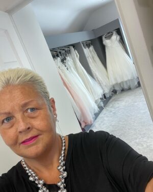 Jo Cooke Instagram - It’s that time of year again ladies - Sample sale !! Sizes 16-40. From £299-£599
Your chance to own a beautiful designer wedding dress at a fraction of the RRP. 
#plussize #wedding #weddingdress #curvy #curvybridesboutique #essex #bridetobe #brideswithcurves #insta #bargain