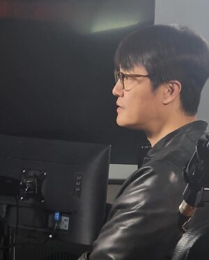 Jo Han-chul Instagram - #혼례대첩 #블루레이코멘터리 #원앙 님들 감사합니다!!! 내가 조선의 왕이다!!!
