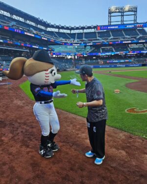 Jo Se-ho Instagram - 너무나 소중한 경험 감사합니다💙🧡
#뉴욕메츠#채널조세호
@mets @citifield