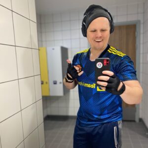 Joakim Skarli Instagram - it’s my #birthday 🎂 Have a blessed day 💯💯 Made my day with victory yesterday for @manchesterunited ⚽️ and love ❤️ from them u know #actorsLife #BigdayToday #Topsecret