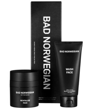 Joakim Skarli Instagram - {As an actor and model the skin needs to stay great} Great to feel Cool 🔥😎 Swipe to see products 👉🏼@badnorwegian 🇳🇴 🧔🏼🪒👕 [Photos by @jjy_media 📸] #BadNorwegian #advertising #actor #modeling #scandinaviandesign