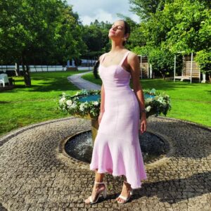 Joana Alvarenga Instagram - Dancing On My Own 💗🧚‍♀️🦄