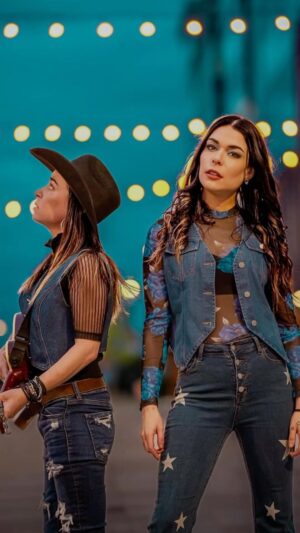 Joanie Charron Instagram - 10 mai 🎬

👉🏻https://bfan.link/pour-toi-9

📷Chris Morgan
💄 @lipstick_monroe 
🎬 @im_quest 
🎵 @jaylefever 

@49.parallele @yveslaramee @jsmileproductions #onfr #musiquefranco #country
