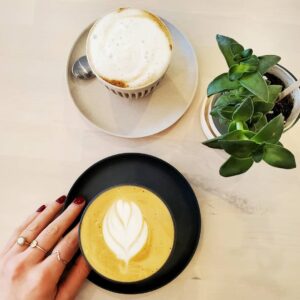 Joanie Gonthier Instagram - Tasty day! 🍃🍵
.
.
.
.
#healthy #happy #plantbased #coffee