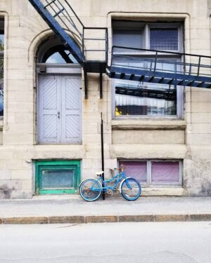 Joanie Gonthier Instagram - Montréal, t'es facile sur l'oeil. .
.
.
.
#montreal #mtl #downtownmontreal #urbanlife #montréal