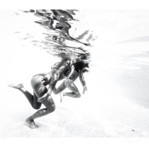 Joanie Perron Instagram - 🖤 @underwatermagazine #seafood#mermaid#underwaterphotography#underwater#underwaterlife#underwater#girl#friends#goprophotography#gopro#goprobr#love#friends#summer#smile#seaview#fun#instadaily#picoftheday#sea#follow#water#bathingsuit#happy#me#cute#beautiful#photooftheday#instagood