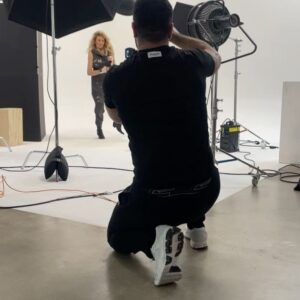 Joanna Cassidy Instagram - Photo shoot with primo makeup and hair stylist Ricardo Ferrise and incredible photographer Payam Arzani!!! We rocked!!! Wait till you see the photos!!!!. #dance #fun #begees #johntravolta #music #rockandroll #studio