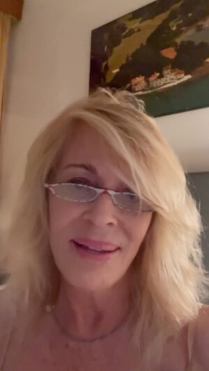 Joanna Cassidy Instagram - Rooting for SAGAFTRA to hammer out an agreement with the AMPTP. Some prayers everyone. Rooting for SAG / AFTRA & the WGA

#fyp #psa