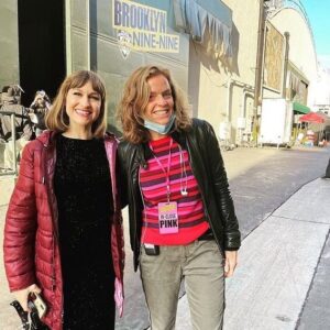 Joanna Newsom Instagram - Joanna on the set of Brooklyn 99! (Via joananewsom on twitter)