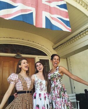 Joanna Newsom Instagram - Joanna, Annamarie, and Annabel via book-of-newsomberg on tumblr....
Hey delvers!
I’ve been thinking about putting together a Joanna-inspired fanzine with all kinds of fan creations. I’d love to get a team of editors together so people can submit things like artwork, clothing, jewelry, poetry, really anything inspired by JNew. We’re often tagged in posts with things like these and love sharing them, so what better way than with a zine! I’d also like to donate the proceeds to a charity and would love some suggestions. 
There’s still a lot to work out, but if you have experience in editing or graphic design and would like to volunteer, please send us a dm!