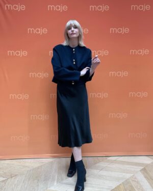 Joanna Vanderham Instagram - Got to meet some cool 😎 humans @majeparis presentation yesterday 

.
.
.
.
.
.
.
.
#fashion #stylist #joannavanderham #maje #holliemercedes