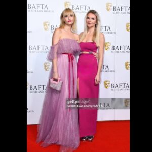 Joanna Vanderham Instagram - What a night @baftascotland 🥂always such a brilliant evening, hosting gloriously by @edibow 
Accompanied by my gorgeous sister (I blame you for the headache yesterday)😘
Reunited with the gang from ‘Young James Herriot’.
Got to hang out with some of the ‘Crime’ contingent too.
Huge congrats to all the nominees in the words of Ru Paul, you’re a winner baby! 
Thank you @tillywheating for helping me feel like a million bucks!
Dress @honornyc 
Jewels @tasaki_intl 
Bag @marinaraphaelofficial 
Make up @iliabeauty (love the multi stick! Thank you!)
