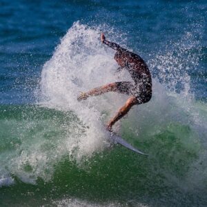 João Alcantara Instagram - 17 dias trabalhando sem parar!! Prometi pra mim que quando completar 20 dias eu vou correndo para a praia TIRAR O ATRASO.
