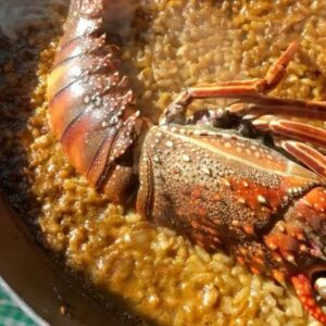 João Alcantara Instagram - #tbt arroz é tão bom que fica bem até com lagosta 🦞 escuta só esse som