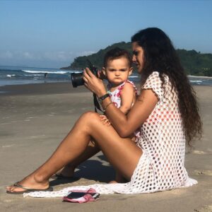 João Alcantara Instagram - Felicidade a nossa Rainha ou melhor reina 👸❤️

Obrigado por ser essa intensidade de amor! 
Te amamos - João & Bella
@mar_aguera 

Feliz dia das mães