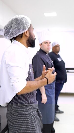 João Diamante Instagram - 13 de Maio !
.
Celebrado anualmente em 13 de maio, o Dia Nacional do Chefe de Cozinha (a) é uma oportunidade para reconhecer a contribuição dos profissionais da culinária para a cultura e economia do país em especial todos nossos colaboradores, parceiros e voluntários. Parabéns pelo dia de hoje e sempre, nosso trabalho transformam vidas !
.
.
#chefstable #50bestrestaurants #chefmode #chefstalk #chefsroll #projetosocial #impactosocial #gastronomia #gastronomiasocial #joaodiamante #educacao #oportunidade #championoftheworld #championofchampions