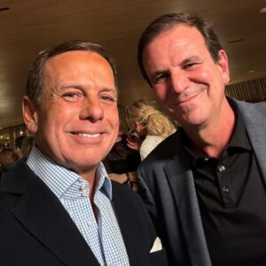 João Doria Instagram - Revendo meu querido amigo 
@eduardopaes, grande prefeito da cidade do Rio de Janeiro.