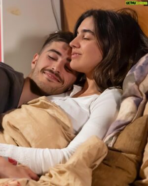 João Maria Maneira Instagram - 𝗔𝗠𝗢𝗥 de irmãos! 💘

#florsemtempo #novelas #sic #ficcao #episodio #irmaos #familia #amor #uniao #cumplicidade