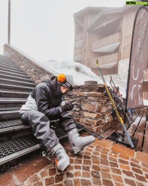 João Maria Maneira Instagram - A recordar a melhor semana de neve que tive na minha vida! 

A vibe é completamente diferente quando temos o S22 para gravar e captar estes momentos… acreditem que a qualidade é boa para chuchu 😏
Não se compara a nada 
Fica a dica 😘

@samsungportugal 
#galaxys22
#galaxysnowsquad 

Ph: @salvadorcolaco