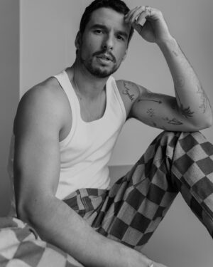 João Montez Instagram - a 90’s playlist. 🎧 boa semana!