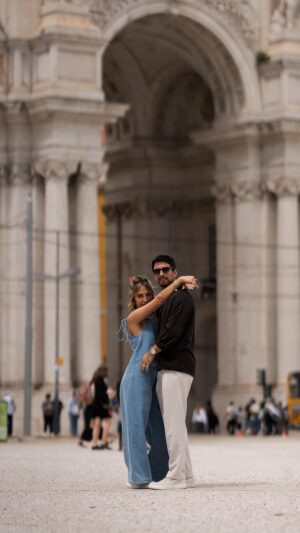 João Montez Instagram - Têm que ver até ao fim para conhecerem a nossa dança favorita… e já lá vão quase 8 anos.❤️
@itsjvke wow!
#inslowmotion #firstdancesong #theperfectfirstdancesong
#anossadança #adois #domingo