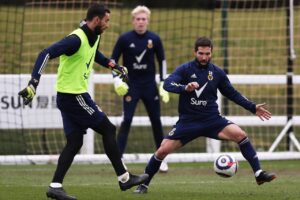 João Moutinho Instagram - This morning 🐺
