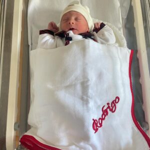 João Moutinho Instagram - Rodrigo❤️ 03/10/2021 09:25🕰 correu tudo bem!  A Super Mãe e o Rodrigo estão bem🙏🏼😍 A esta mulher incrível mais uma vez obrigado por mais este presente🥰