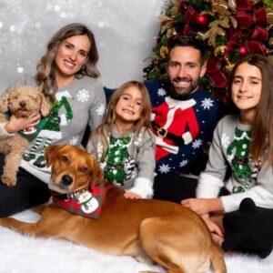 João Moutinho Instagram - Feliz Natal a todos🎄👨‍👩‍👧‍👧🐕🐶