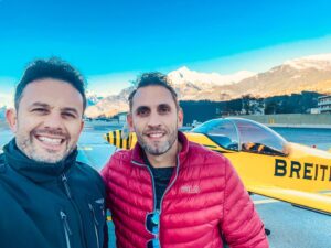 João Paulo Rodrigues Instagram - Com o mestre @rico17280. 😜🤘🏼
#acrobatics #acrobaticpilot #flying #pilotlife #cap10 #voltige