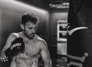João Paulo Rodrigues Instagram - Back in Black!… 🥊🥊