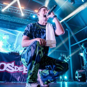 João Paulo Sousa Instagram - É sobre ficar (PARA SEMPRE) nos vossos e nossos corações que subimos ao palco de norte a sul deste país ❤️

Obrigado @feiradavinhaedovinhoanadia 💙

📸 @pereirdi 
📹 @lacasanostravideo 

#10AnosdeBaile 
#InsertCoin