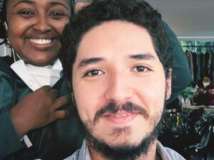 João Vitor Silva Instagram - Bastidores do “Fim”. Essa série tá demais e já tem episódio novo pra assistir!!!! Trabalho especial, com pessoas especiais 💙 CORRE PRO @globoplay