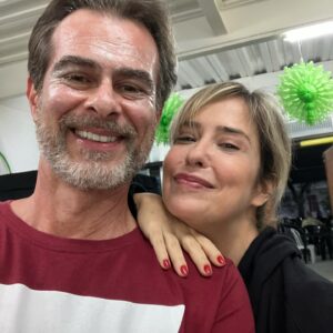 João Vitti Instagram - O esforço não mente.
Parabéns amores!!!! ⭐️⭐️⭐️⭐️⭐️

PEDAÇO DE MIM 💔

TOP 1 - Brasil
TOP 4 - Mundo
Séries

@netflixbrasil 
@a.fabrica.etc