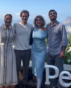 João Vitti Instagram - Silvia @palommaduarte trabalha demais, é mãe solo e seu filho, Inácio @bentoveigaoficial, tem uma doença atípica e é apaixonado por Bia @amandaspanner , uma garota incrível que também é apaixonada por ele enquanto Vicente @joaovitti,que ama todo mundo, sonha em formar uma família. Será que vai rolar???🤔

A partir de HOJE, 05 de julho, vocês estão convidados a  conferir essa história e tantas outras, impactantes, em “PEDAÇO DE MIM” na Netflix.

*** Os 17 episódios já estão liberados; Simbora maratonar!!!

📸 Marcos Serra Lima/Netflix 

@netflixbrasil 
@a.fabrica.etc 

#pedacodemim #melodrama #netflix