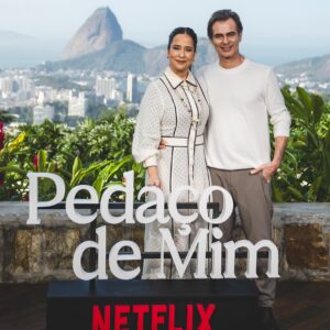 João Vitti Instagram - Hoje o céu abriu, o sol raiou e nos reencontramos nesse cenário de tirar o fôlego pra falar um pouquinho do nosso melodrama/netflix PEDAÇO DE MIM que estreia nessa sexta, 05 de julho. Pra finalizar almocei na ótima companhia desse cara incrível que é o Vlad. Evoé!!!!

👔 @marlonportugal 

@netflixbrasil  @a.fabrica.etc